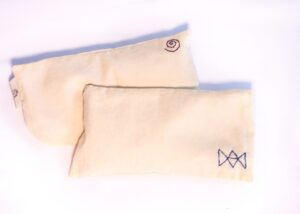 Almofada Terapêutica de Sementes e Ervas